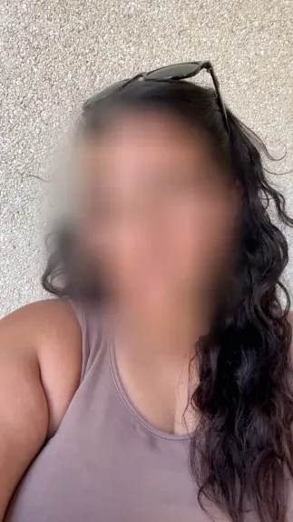 Aleksandra, 22