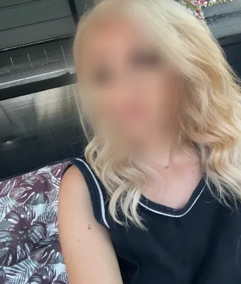 Aleksandra, 30