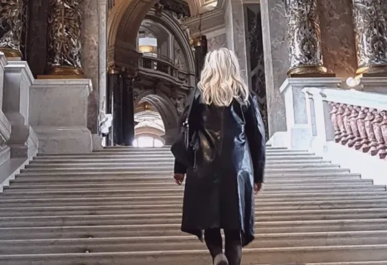 Corinna, 20