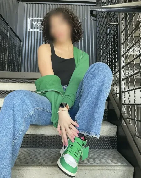 Eva, 20