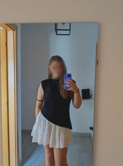 Ivana, 18