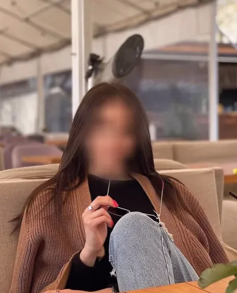 Ivona, 26