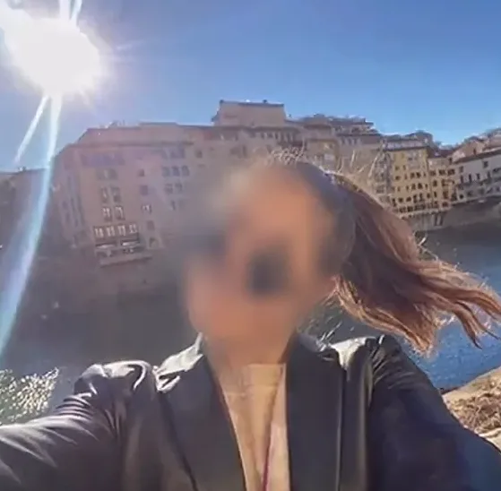 Martina, 27