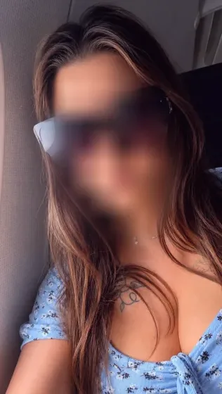 Michaela, 34