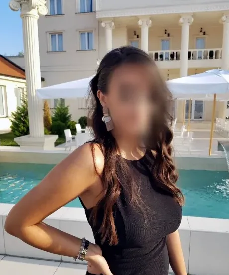 Miriam, 29
