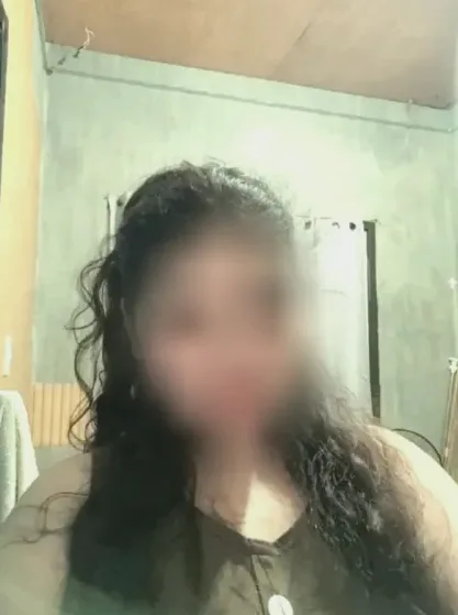 Nora, 20