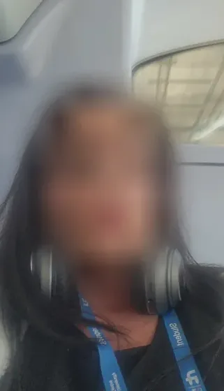 Sabrina, 40