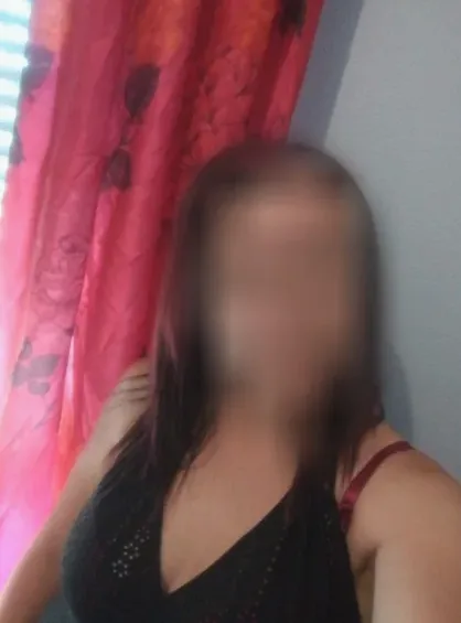 Selina, 39
