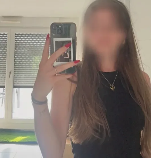 Silvia, 27
