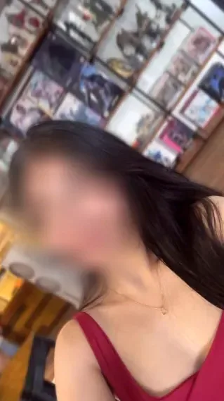 Sophia, 28