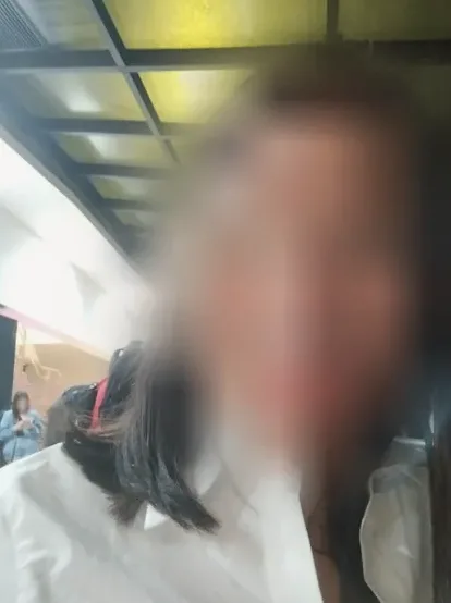 Yvonne, 35